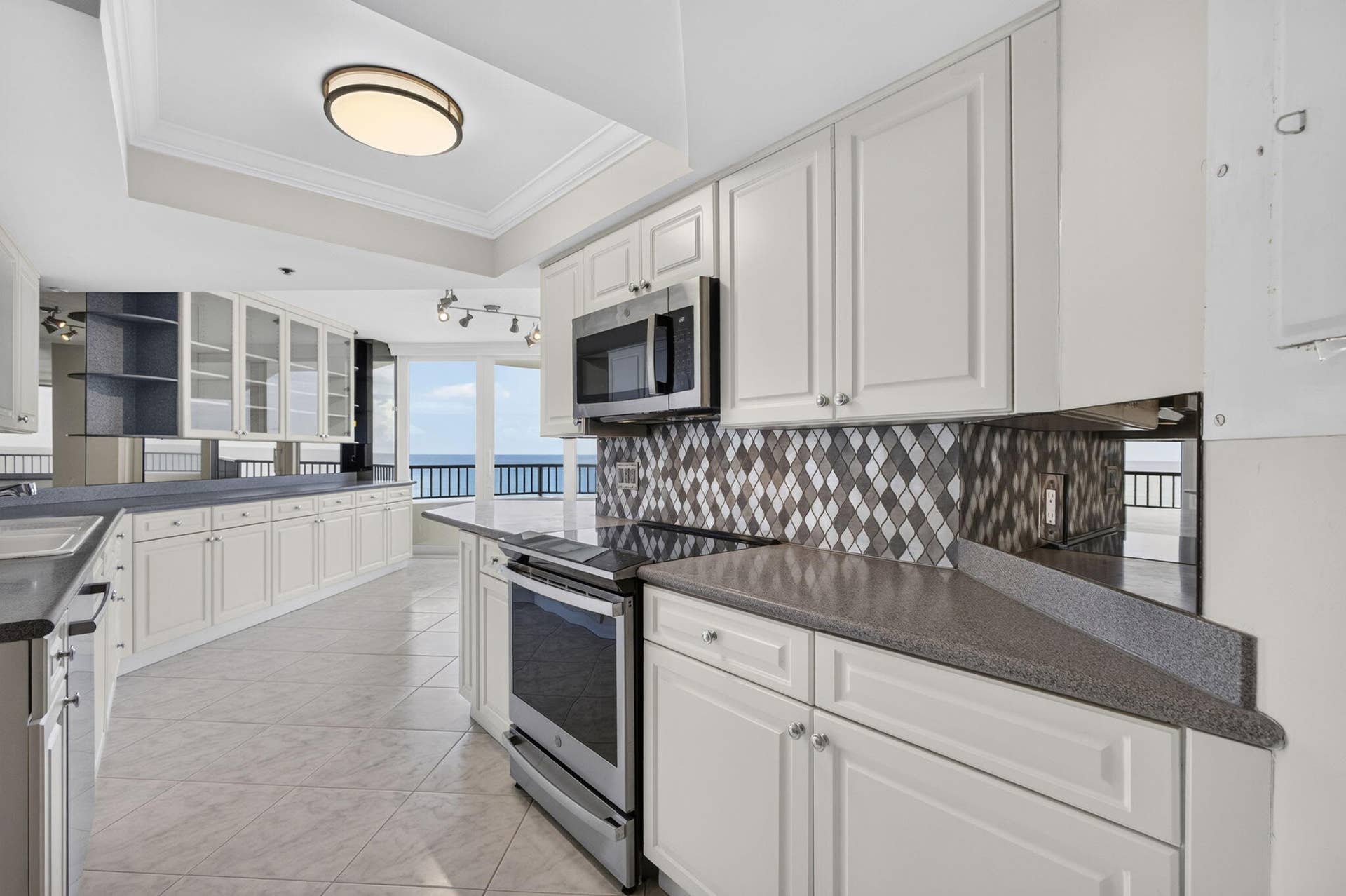 600 Ocean Drive, #9A, Juno Beach, FL 33408 34-web-or-mls-5D1A7817