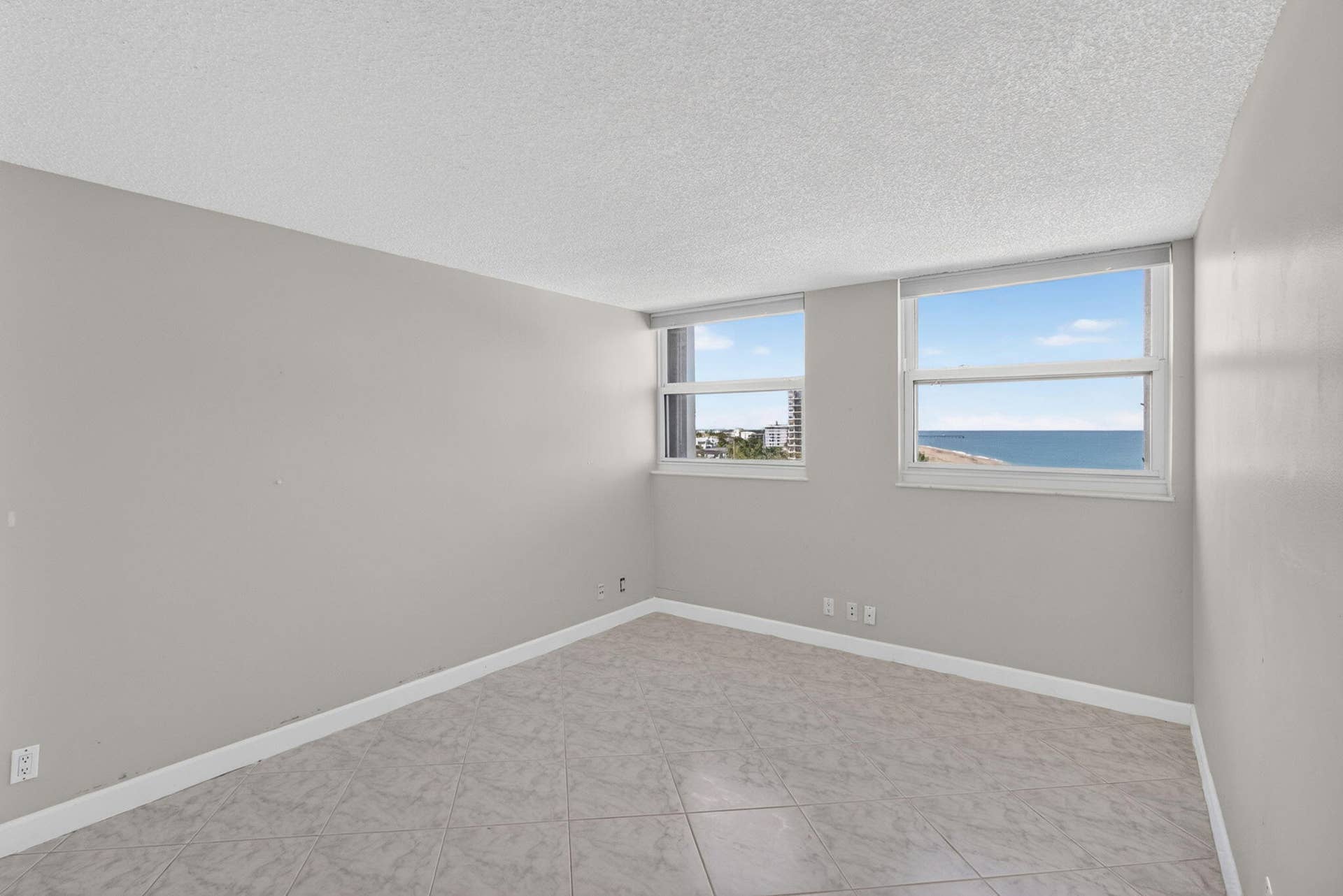 600 Ocean Drive, #9A, Juno Beach, FL 33408 49-web-or-mls-5D1A7897