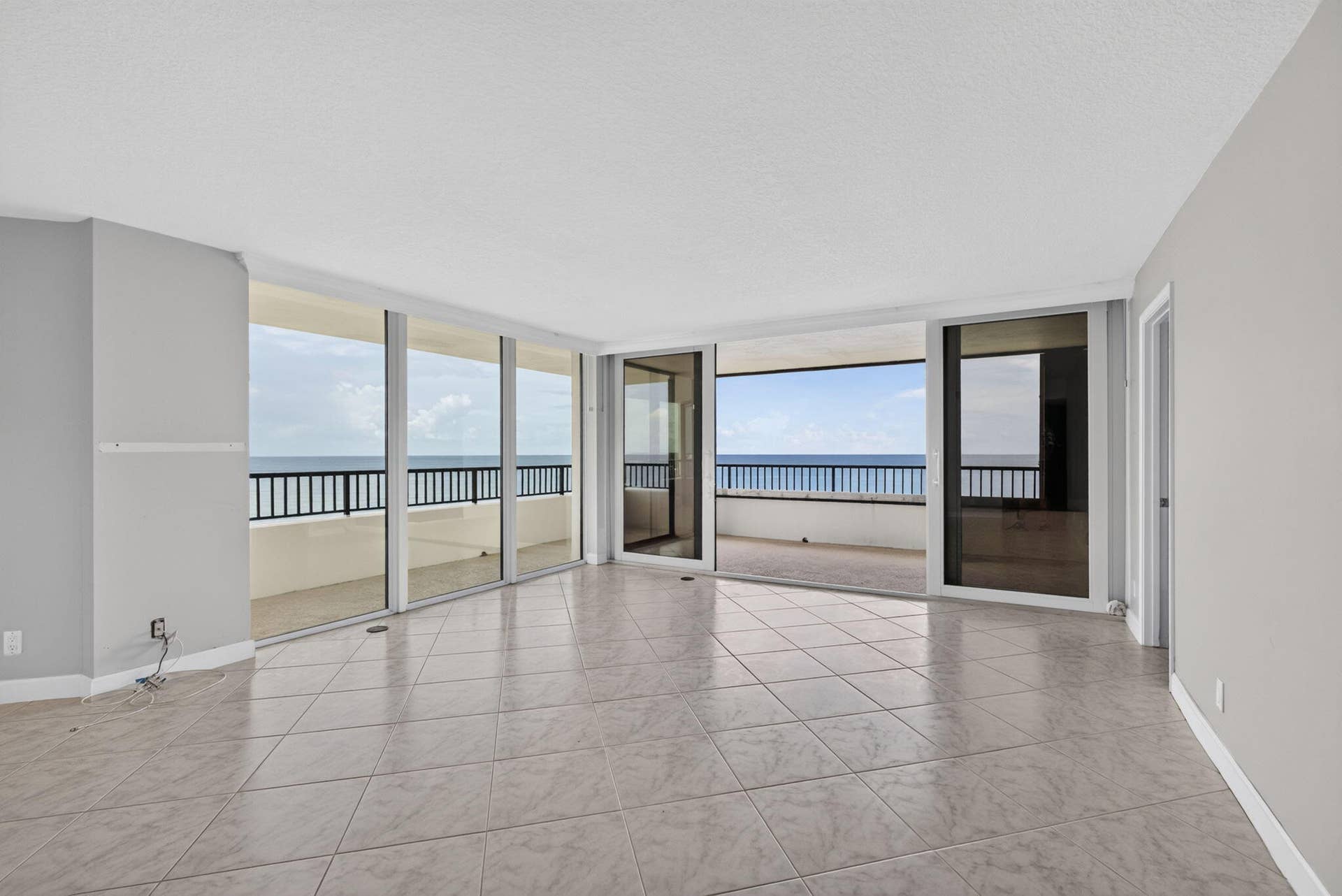 600 Ocean Drive, #9A, Juno Beach, FL 33408 3-web-or-mls-5D1A7662