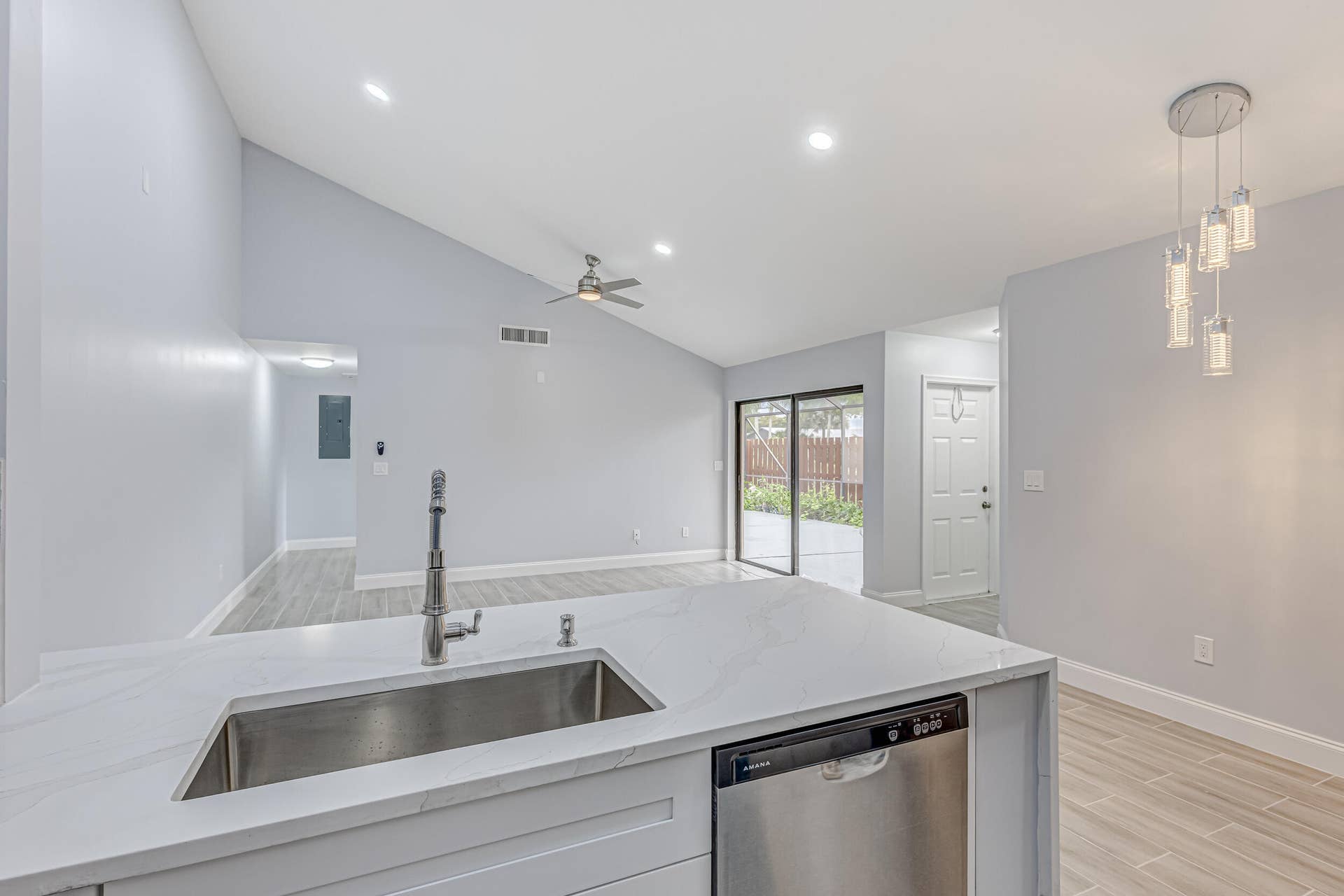 1240 SUMMIT PLACE Circle, #D, West Palm Beach, West Palm Beach, FL 33415 Kitchen & Living room