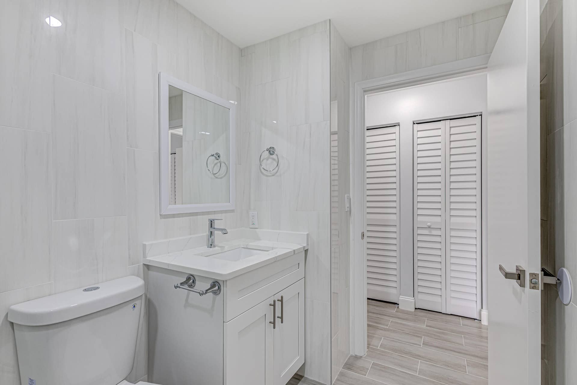 1240 SUMMIT PLACE Circle, #D, West Palm Beach, West Palm Beach, FL 33415 Bathroom 2