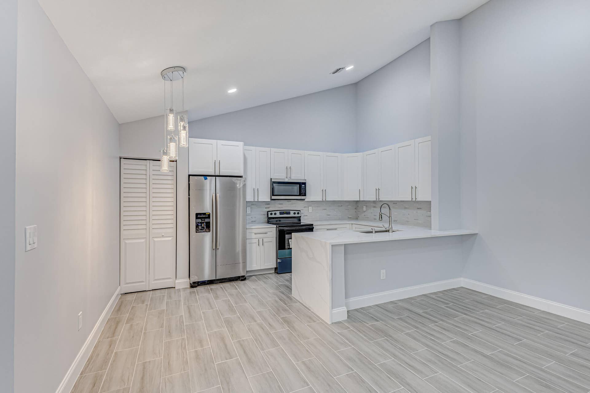 1240 SUMMIT PLACE Circle, #D, West Palm Beach, West Palm Beach, FL 33415 Dining area & Kitchen