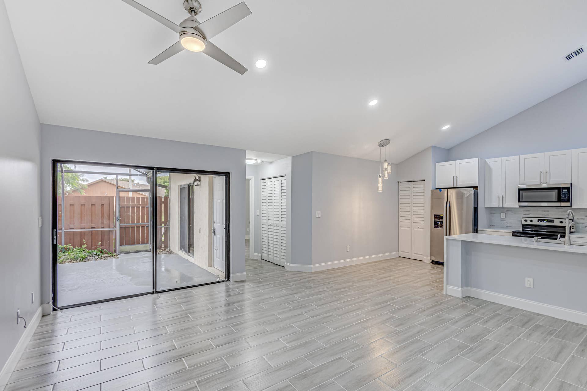 1240 SUMMIT PLACE Circle, #D, West Palm Beach, West Palm Beach, FL 33415 Living-dinning-Kitchen