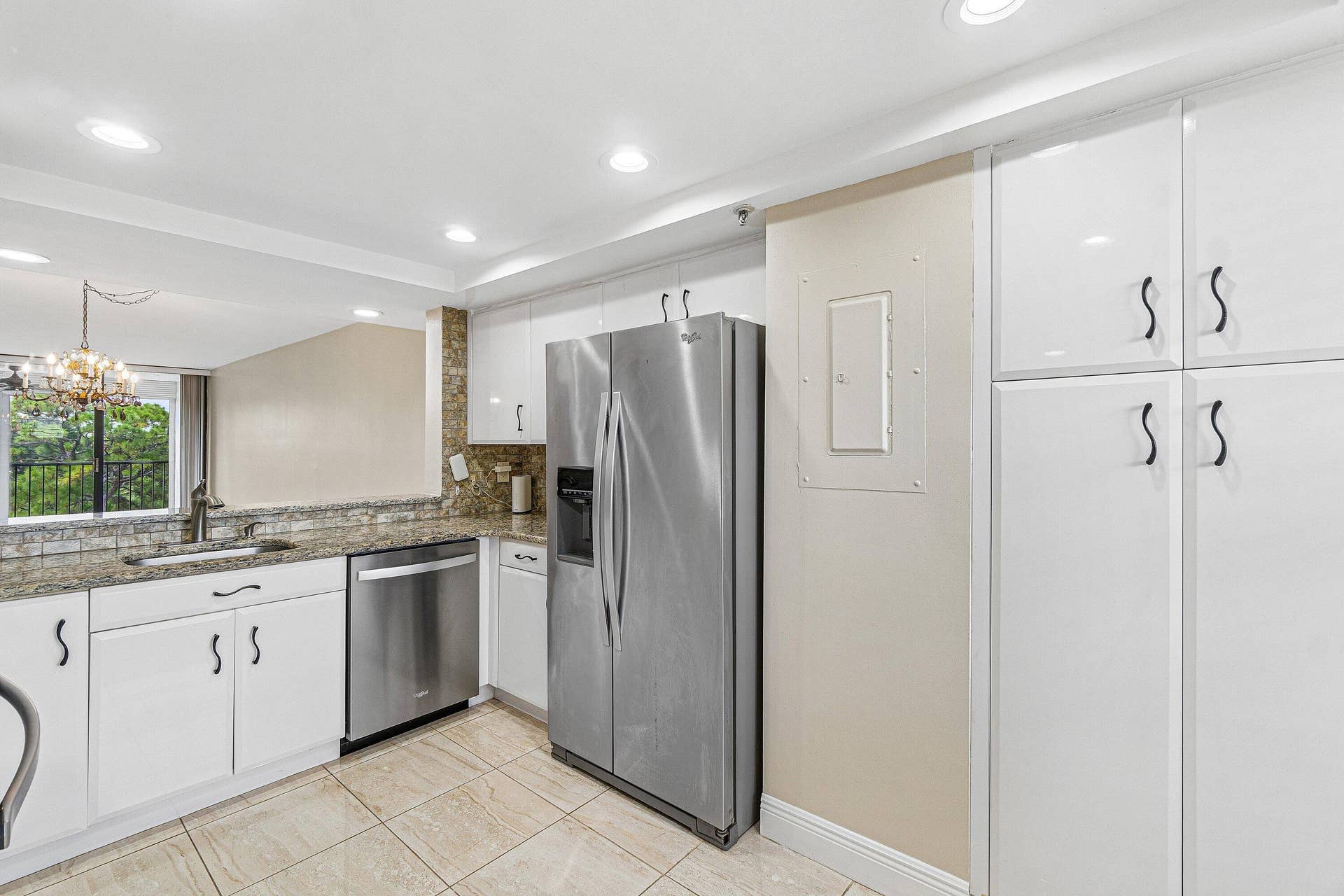 6562 BOCA DEL MAR Drive, #526, Boca Raton, FL 33433 Kitchen