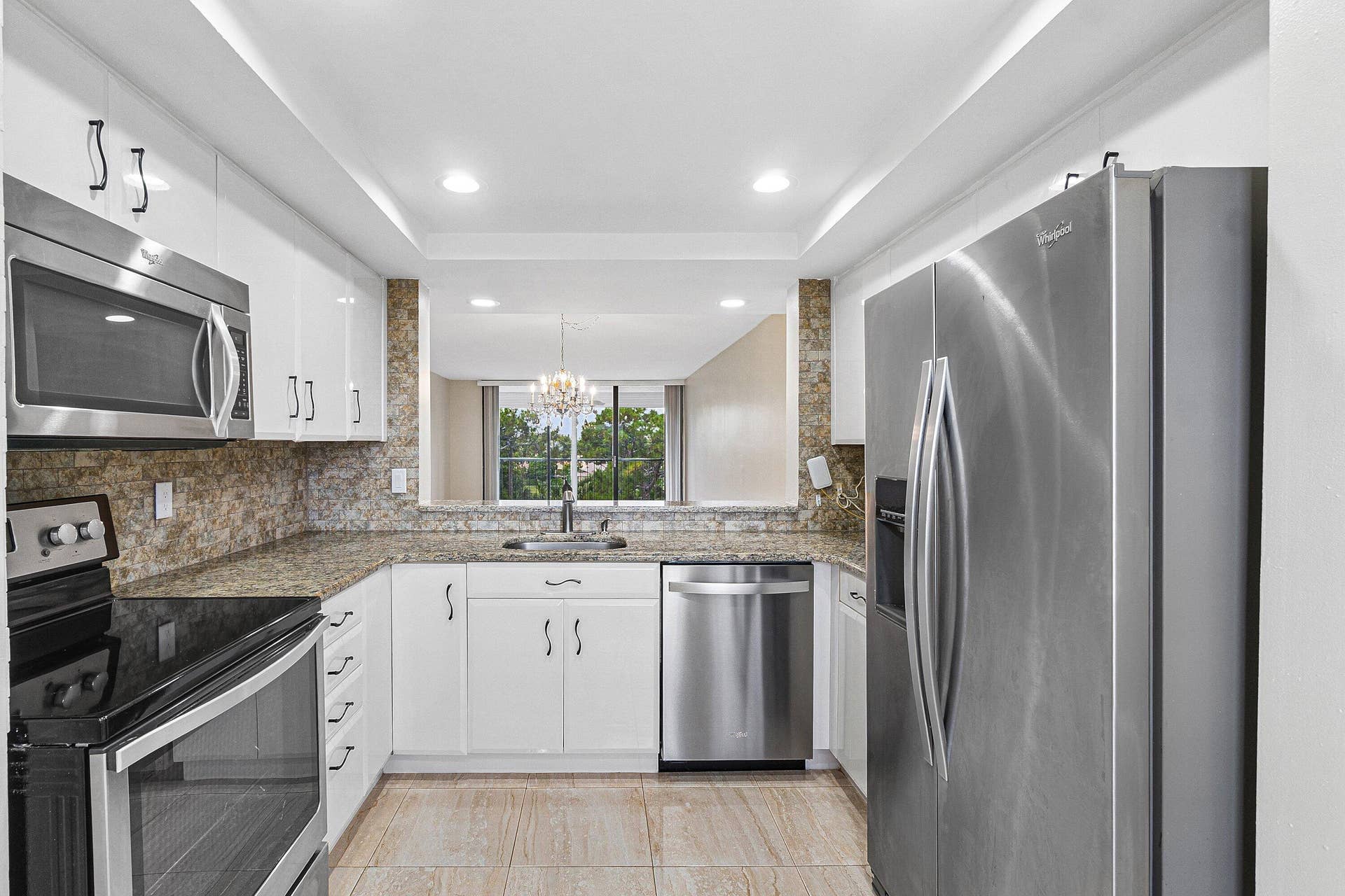 6562 BOCA DEL MAR Drive, #526, Boca Raton, FL 33433 Kitchen