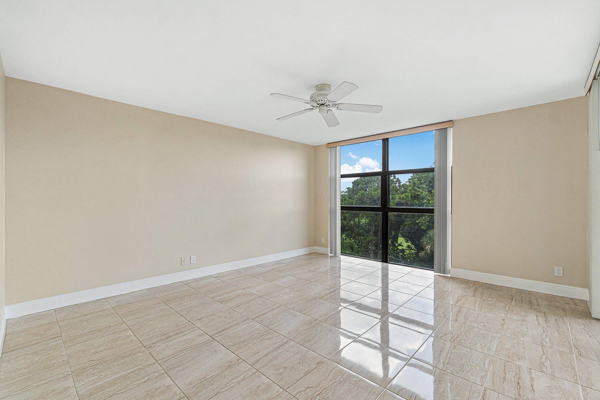 6562 BOCA DEL MAR Drive, #526, Boca Raton, FL 33433 Primary