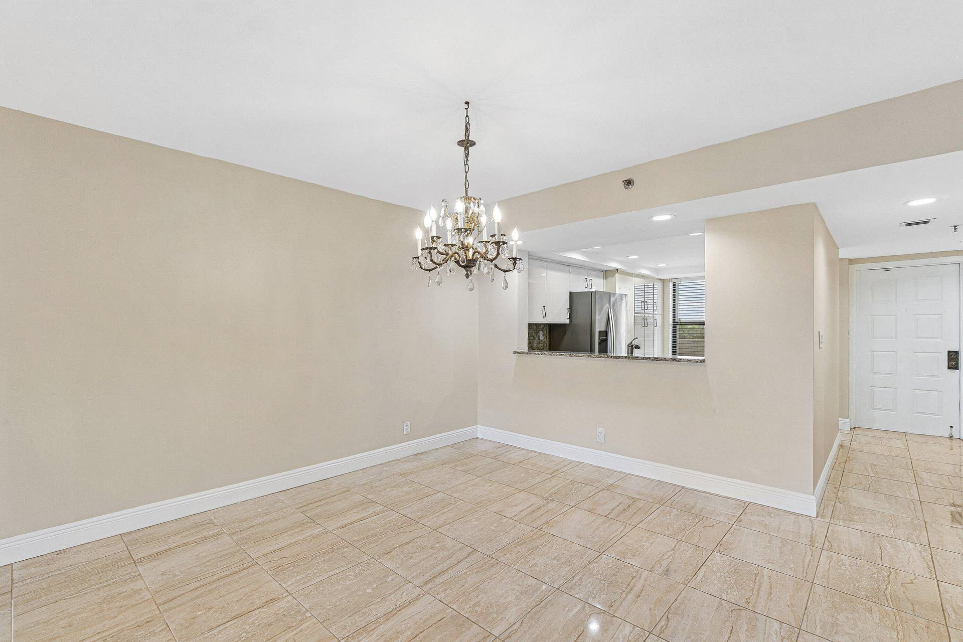 6562 BOCA DEL MAR Drive, #526, Boca Raton, FL 33433 Dining room