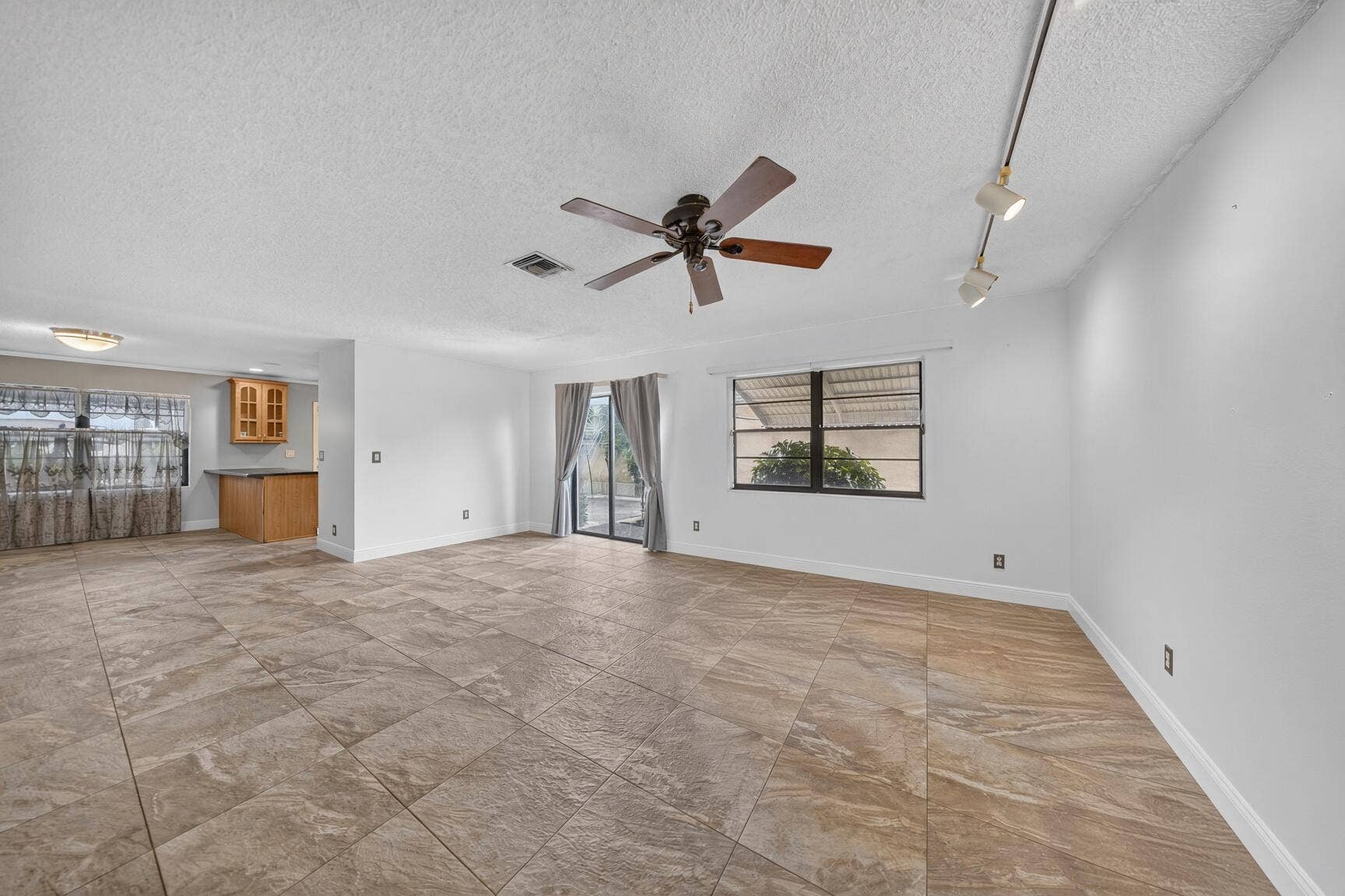 9811 SW 57TH Street, Cooper City, FL 33328 Photo-7