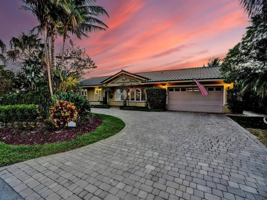 Property photo for 3811 NE 26TH Avenue, Lighthouse Point, FL
