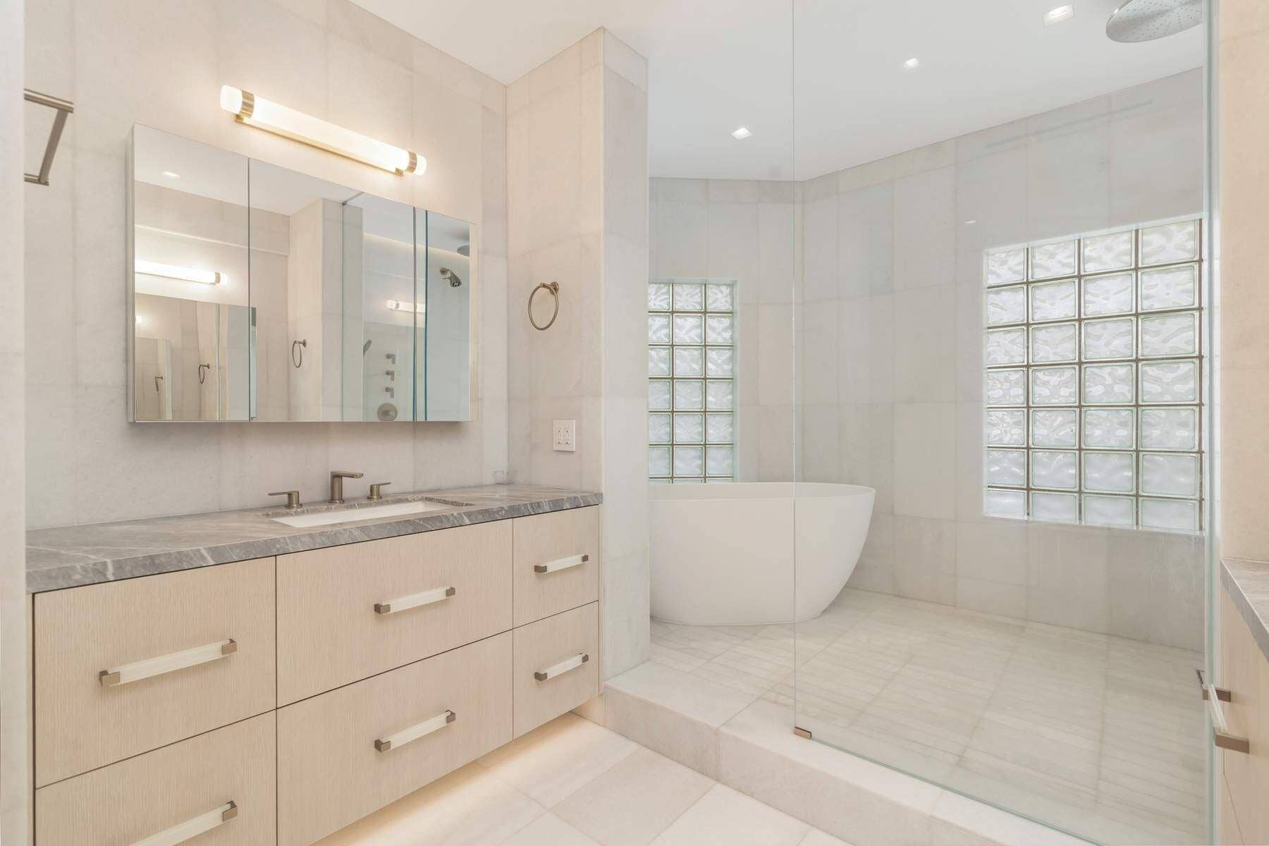 2000 S Ocean Boulevard, #S-507, Palm Beach, FL 33480 2000 S Ocean Boulevard - 4K9YT9(24)