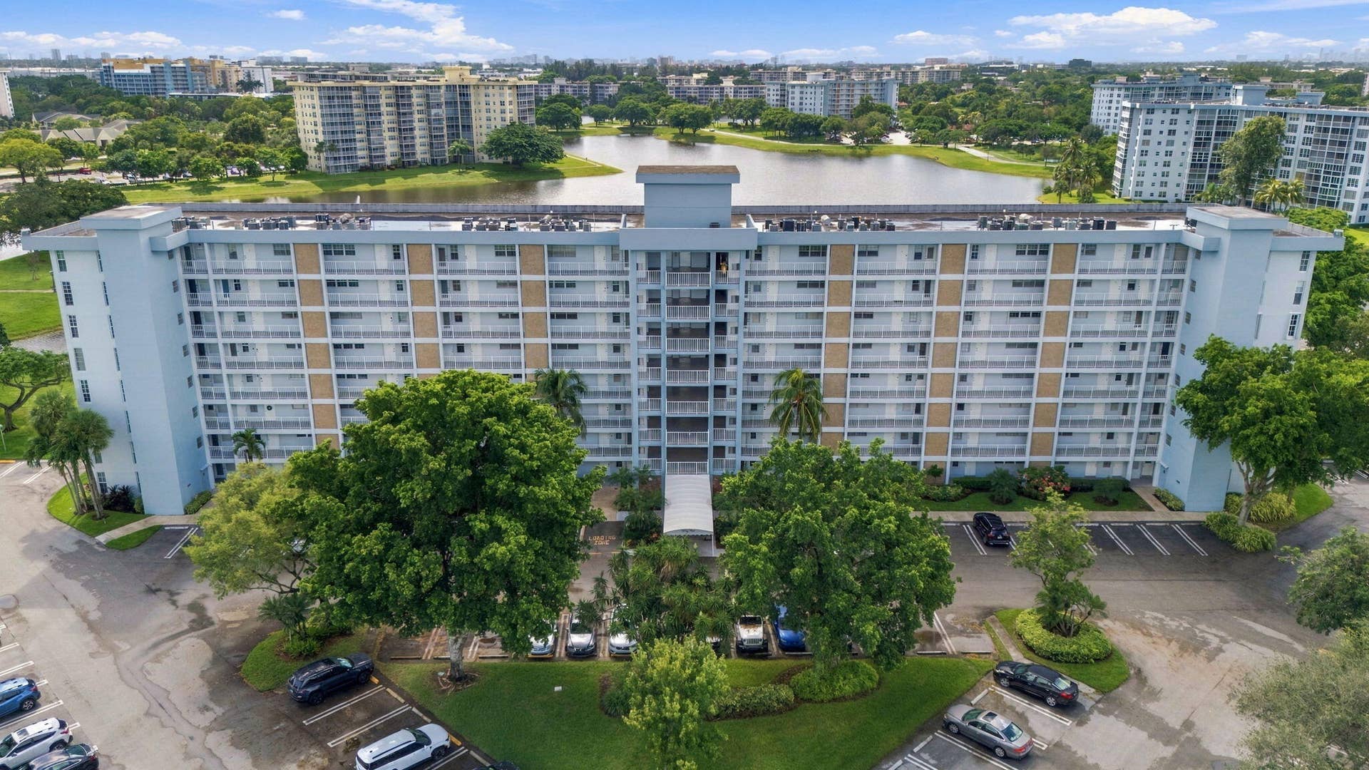 3091 N COURSE Drive, #106, Pompano Beach, FL 33069 1-web-or-mls-DJI_20260910111825_0083_D