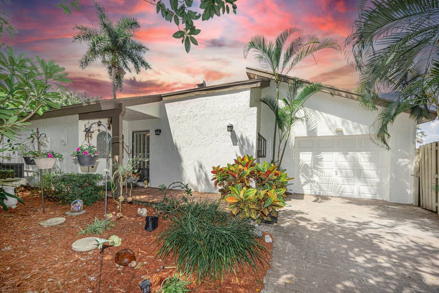 Property photo for 980 Rainberry Lake Drive, Delray Beach, FL