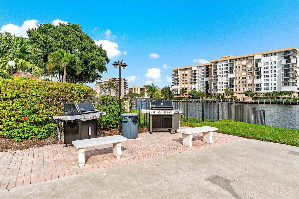 3150 NE 48TH Court, #410, Lighthouse Point, FL 33064 BBQ
