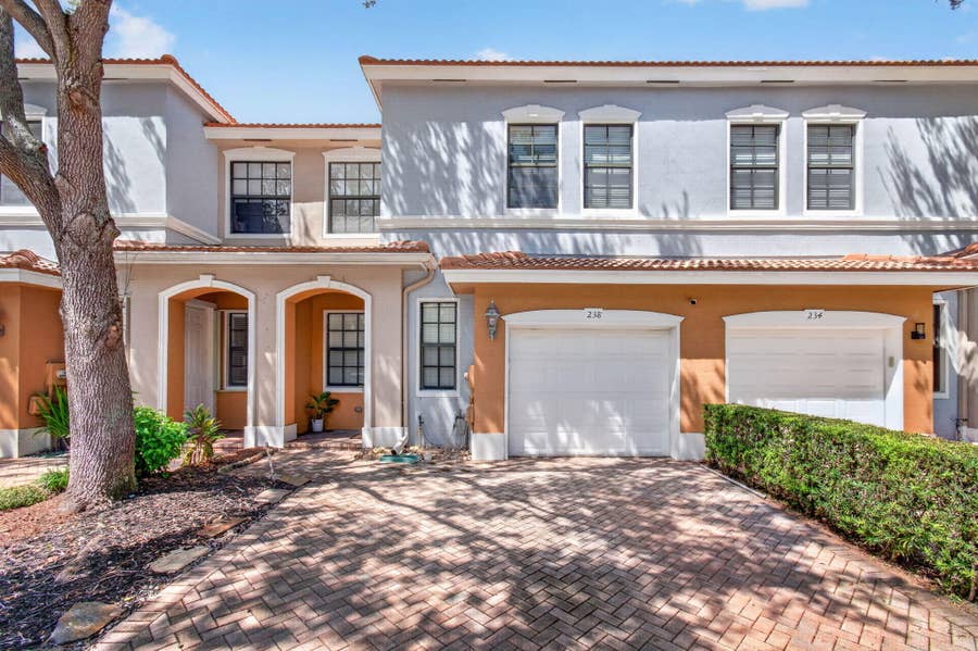 Property photo for 238 E CHRYSTIE Circle, Delray Beach, FL