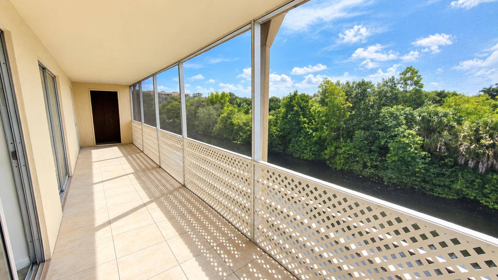 4131 STIRLING, #305, Dania Beach, FL 33314 balcony