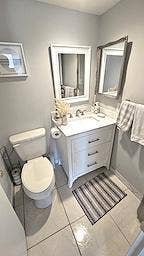 405 N Ocean Boulevard, #Unit 826, Pompano Beach, FL 33062 POWDER ROOM