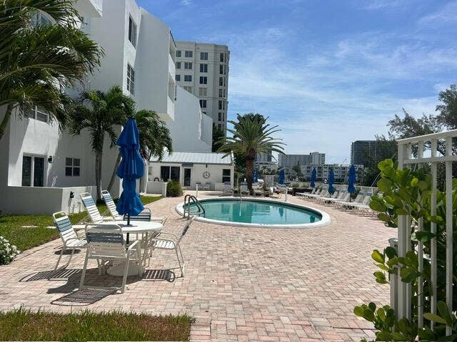 2860 NE 14th Street Causeway, #405 D, Pompano Beach, FL 33062 pool