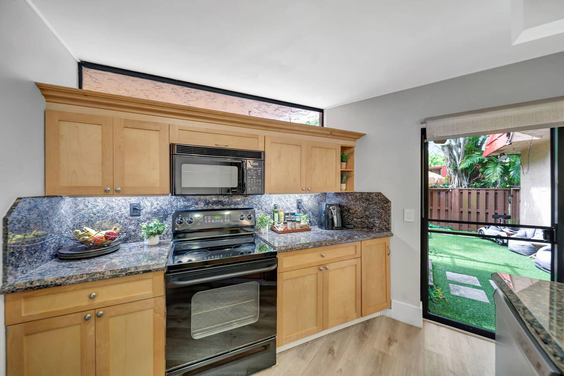 8105 SEVERN Drive, #C, Boca Raton, FL 33433 14B_KITCHEN_3