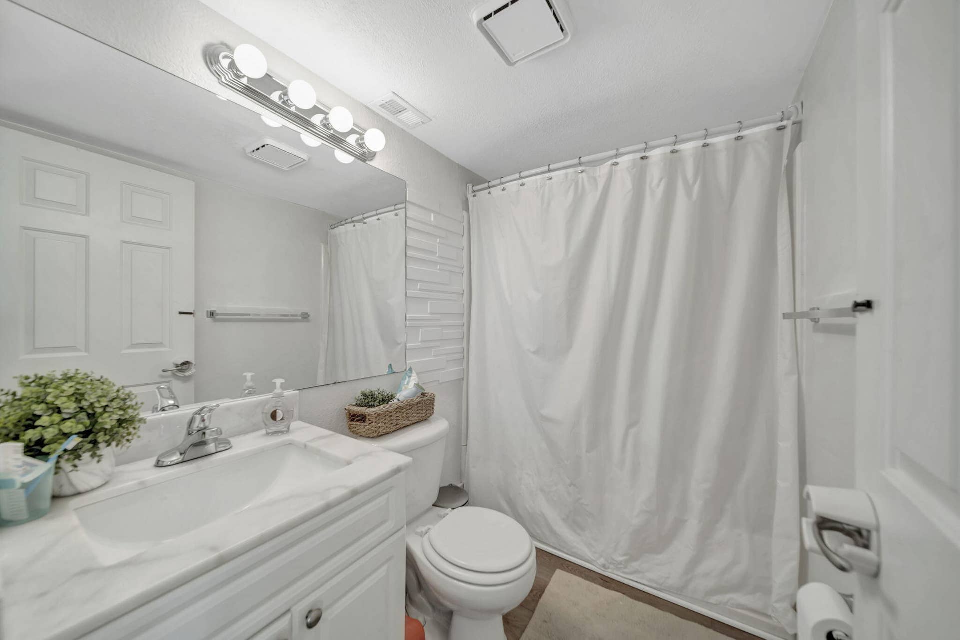 8105 SEVERN Drive, #C, Boca Raton, FL 33433 26_BATH_SUITE_2