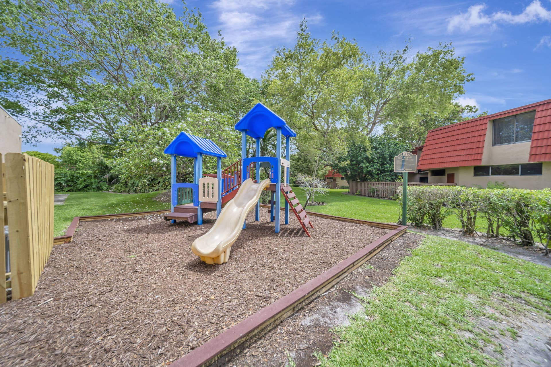 8105 SEVERN Drive, #C, Boca Raton, FL 33433 48_AMENITIES_PLAYGROUND