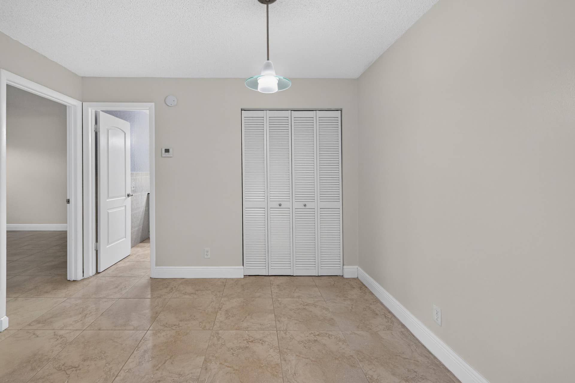 10765 CLEARY Boulevard, #307, Plantation, Plantation, FL 33324 10765 apt 307-19