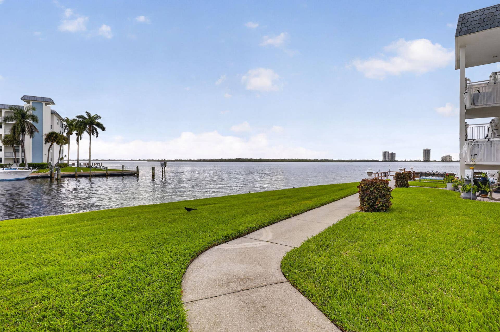 111 Shore Court, #301, North Palm Beach, FL 33408 119-web-or-mls-BS1A9224