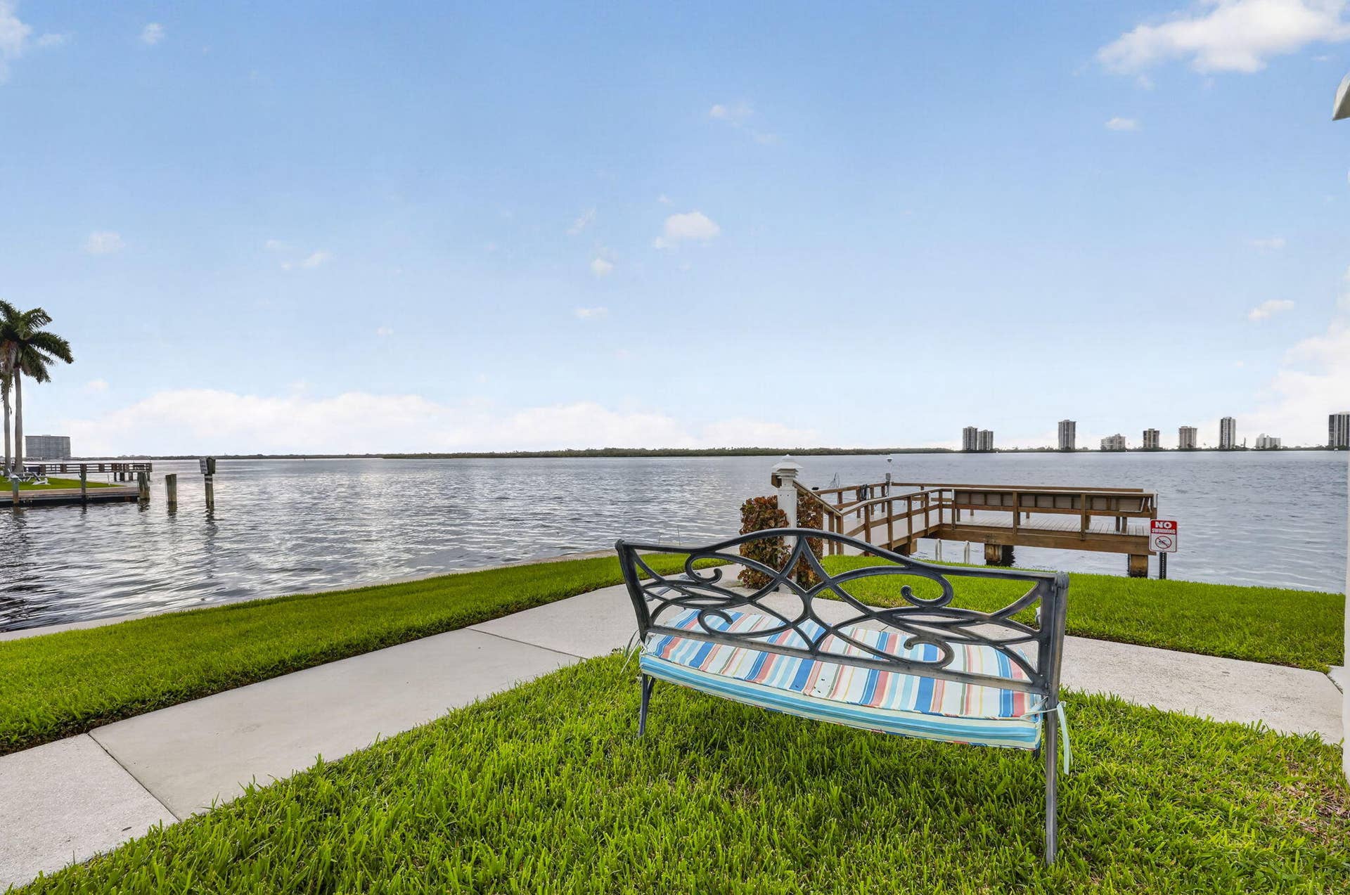 111 Shore Court, #301, North Palm Beach, FL 33408 122-web-or-mls-BS1A9239
