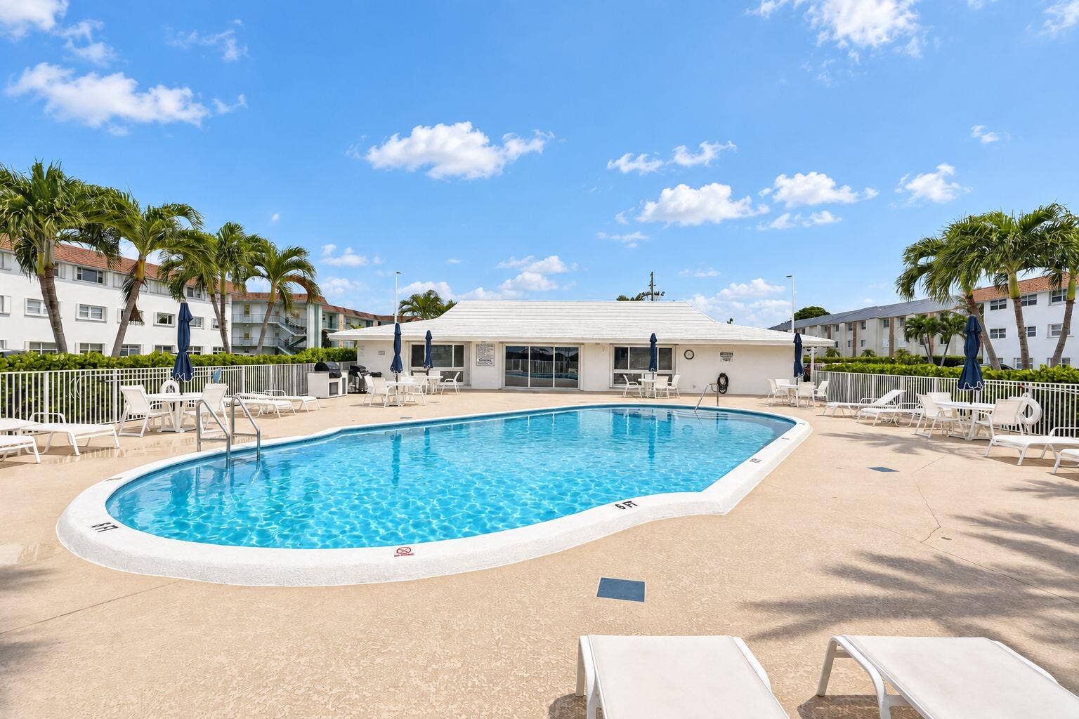 111 Shore Court, #301, North Palm Beach, FL 33408 93-web-or-mls-BS1A9091