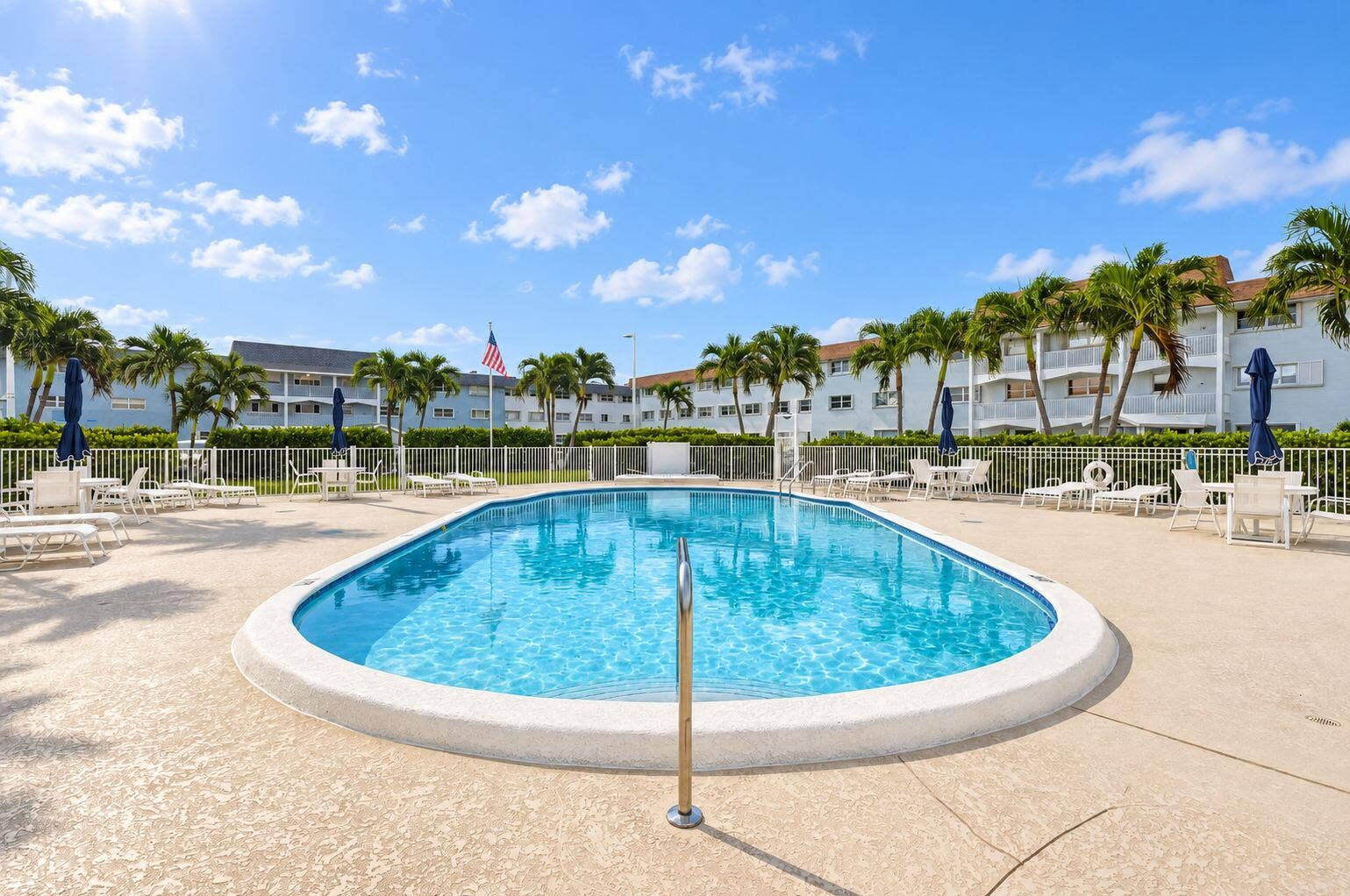 111 Shore Court, #301, North Palm Beach, FL 33408 91-web-or-mls-BS1A9083