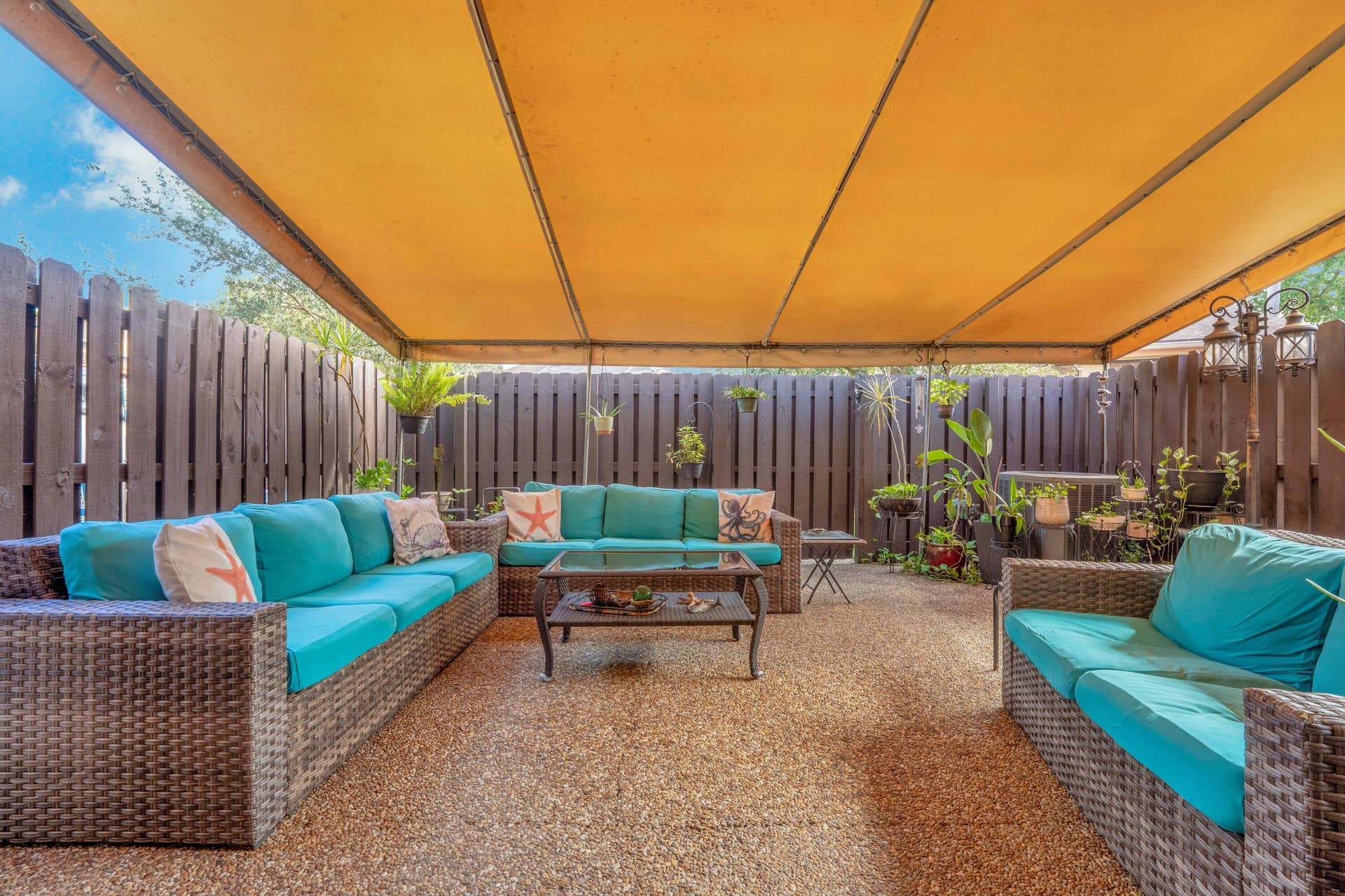 1142 N University Drive, Plantation, FL 33322 Back Patio