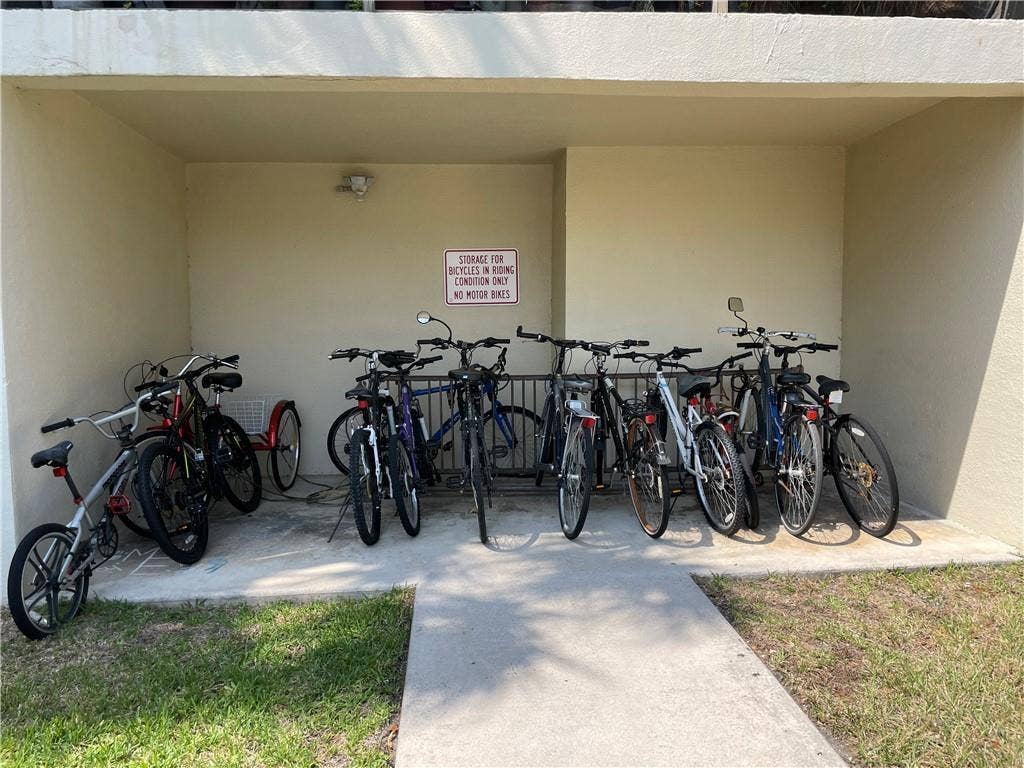 2322 S CYPRESS BEND Drive, #210, Pompano Beach, Pompano Beach, FL 33069 GetMedia (31)