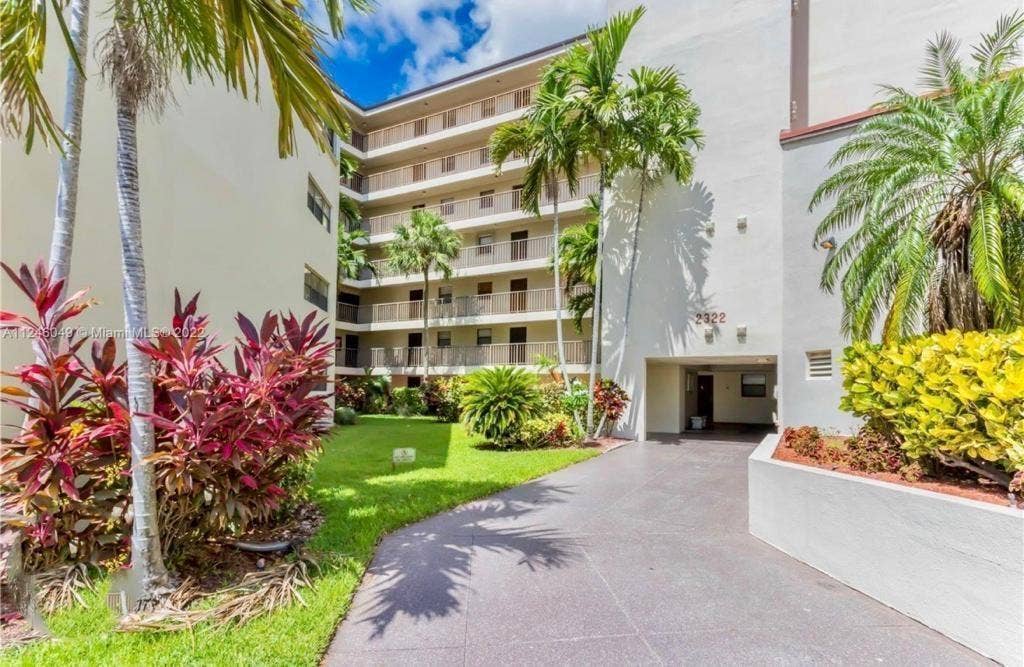2322 S CYPRESS BEND Drive, #210, Pompano Beach, Pompano Beach, FL 33069 GetMedia (16)