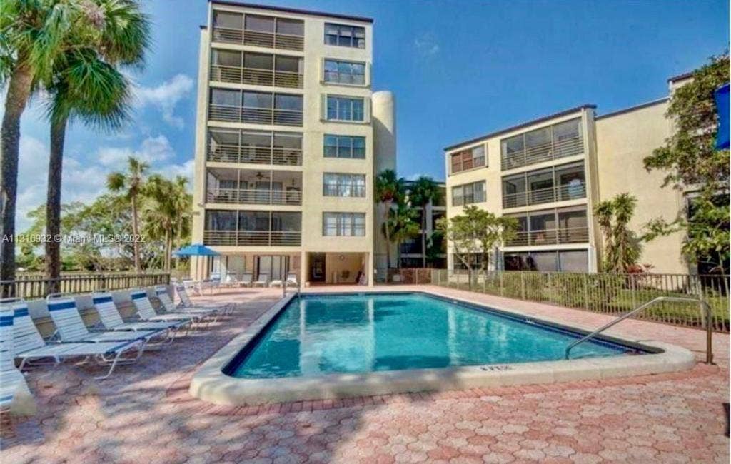 2322 S CYPRESS BEND Drive, #210, Pompano Beach, Pompano Beach, FL 33069 GetMedia (17)