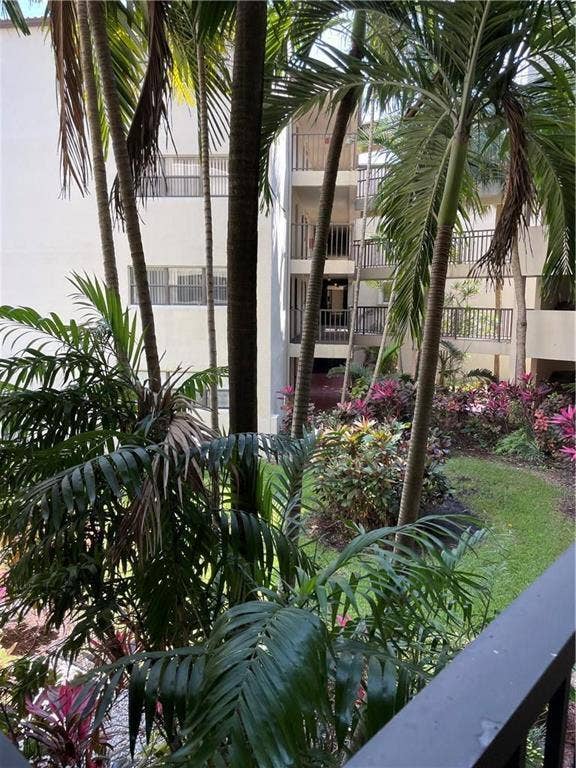 2322 S CYPRESS BEND Drive, #210, Pompano Beach, Pompano Beach, FL 33069 GetMedia (20)