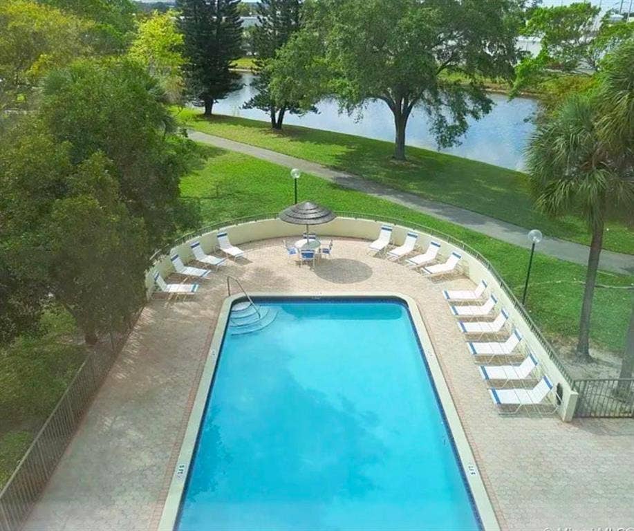 2322 S CYPRESS BEND Drive, #210, Pompano Beach, Pompano Beach, FL 33069 GetMedia (18)