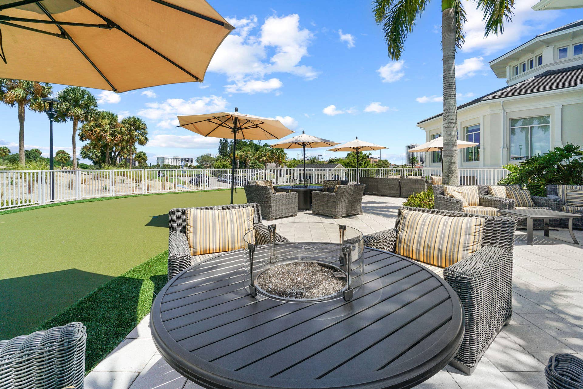 841 ANCHORAGE Drive, North Palm Beach, FL 33408 NorthPalmBeachCountryClub(27)