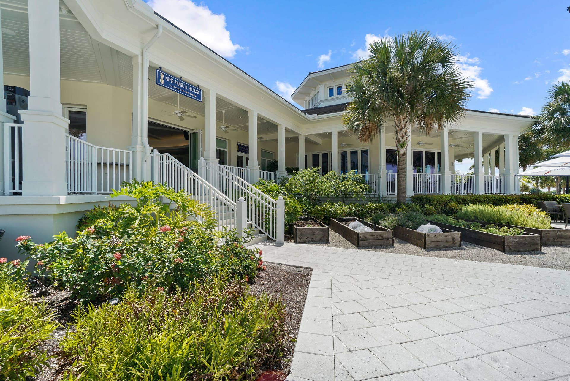 841 ANCHORAGE Drive, North Palm Beach, FL 33408 NorthPalmBeachCountryClub(28)