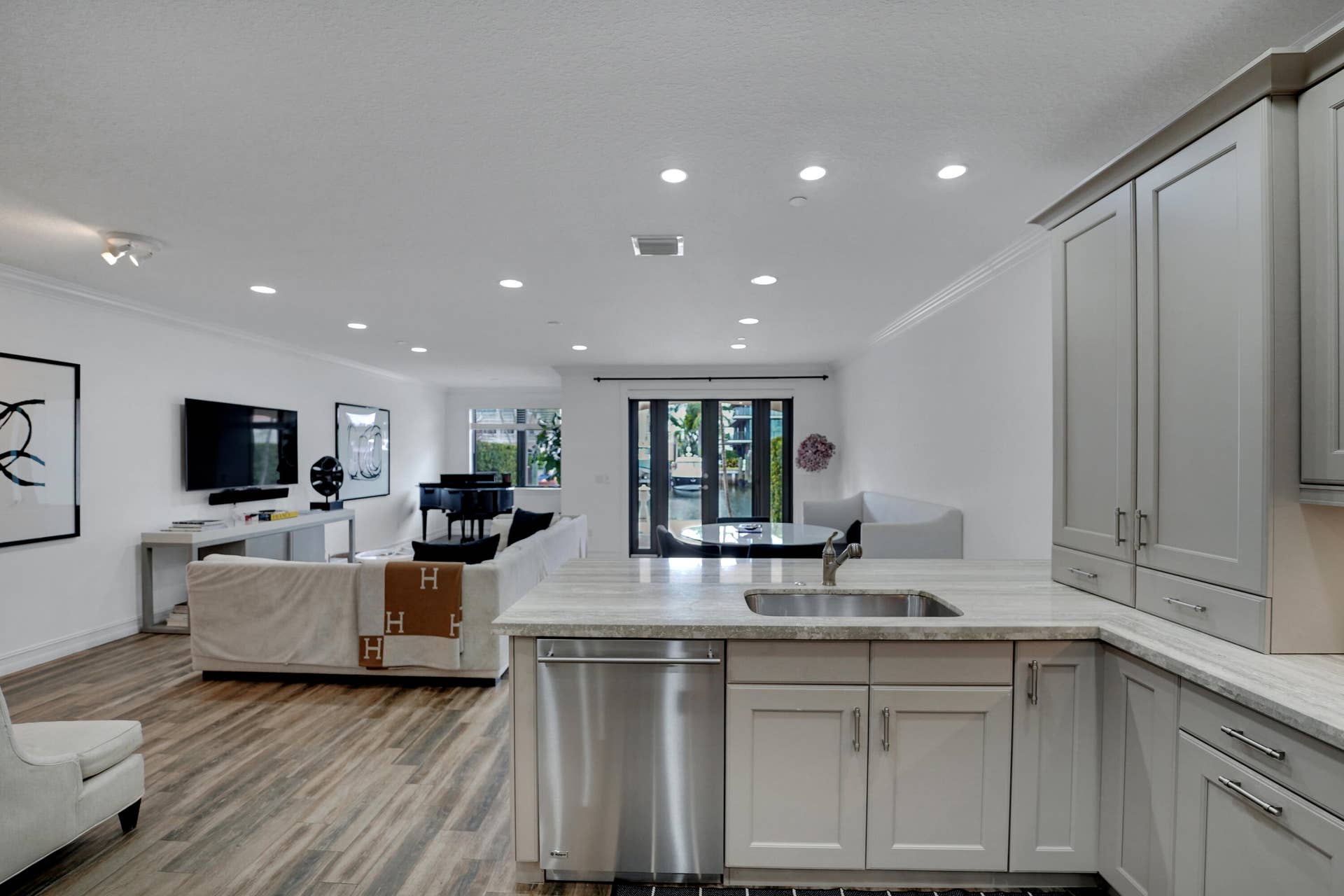 105 ISLE OF VENICE Drive, #105, Fort Lauderdale, Fort Lauderdale, FL 33301 DSC05563