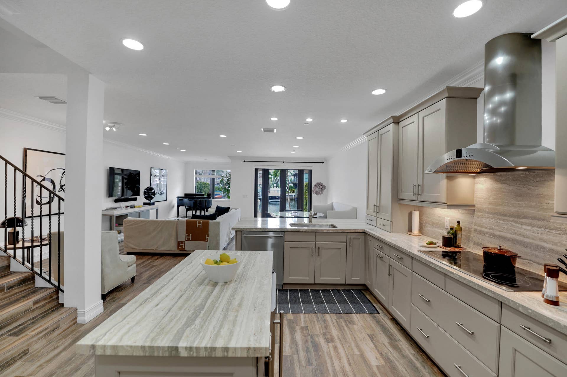 105 ISLE OF VENICE Drive, #105, Fort Lauderdale, Fort Lauderdale, FL 33301 DSC05557