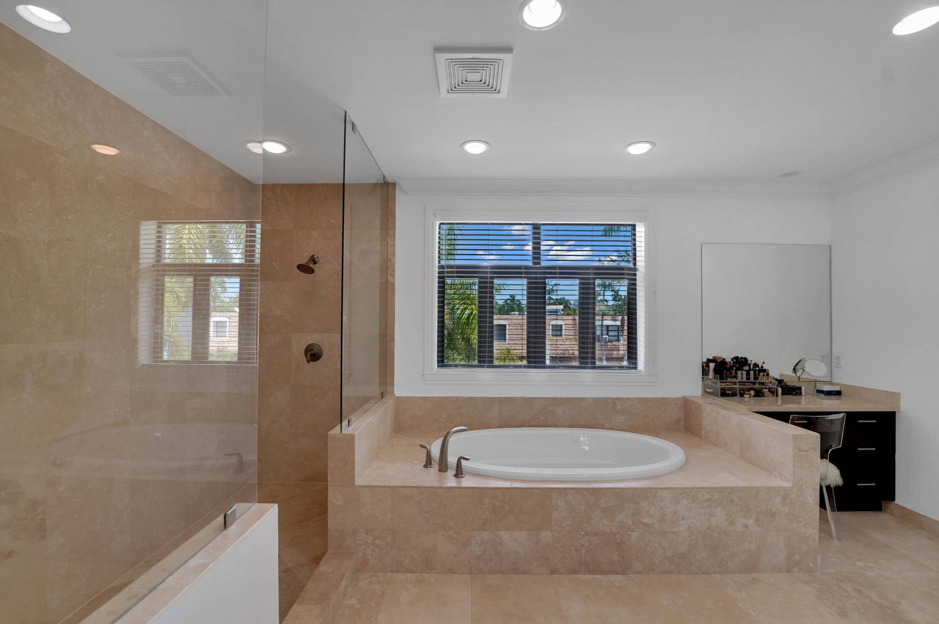 105 ISLE OF VENICE Drive, #105, Fort Lauderdale, Fort Lauderdale, FL 33301 DSC05782