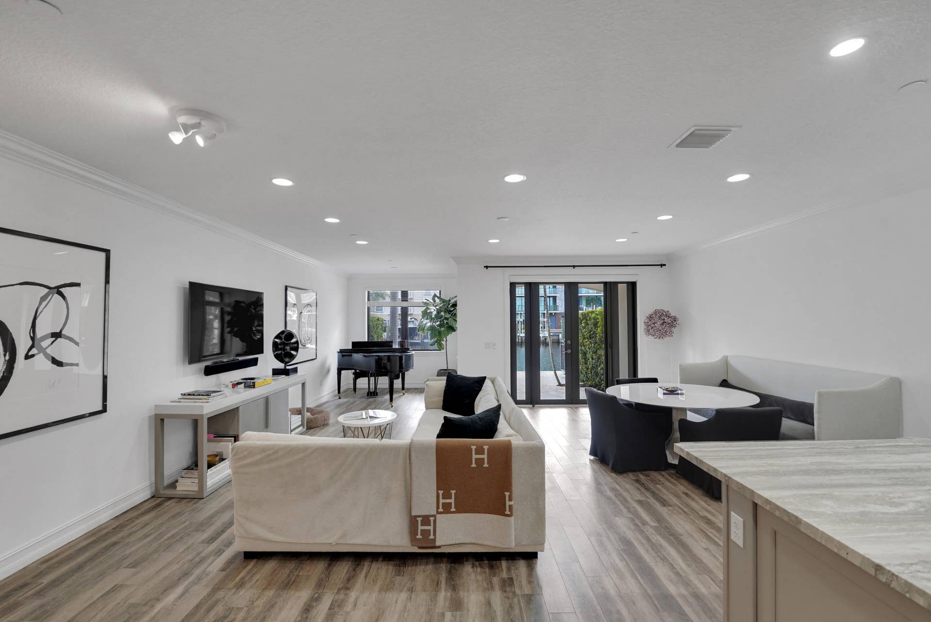 105 ISLE OF VENICE Drive, #105, Fort Lauderdale, Fort Lauderdale, FL 33301 DSC05581
