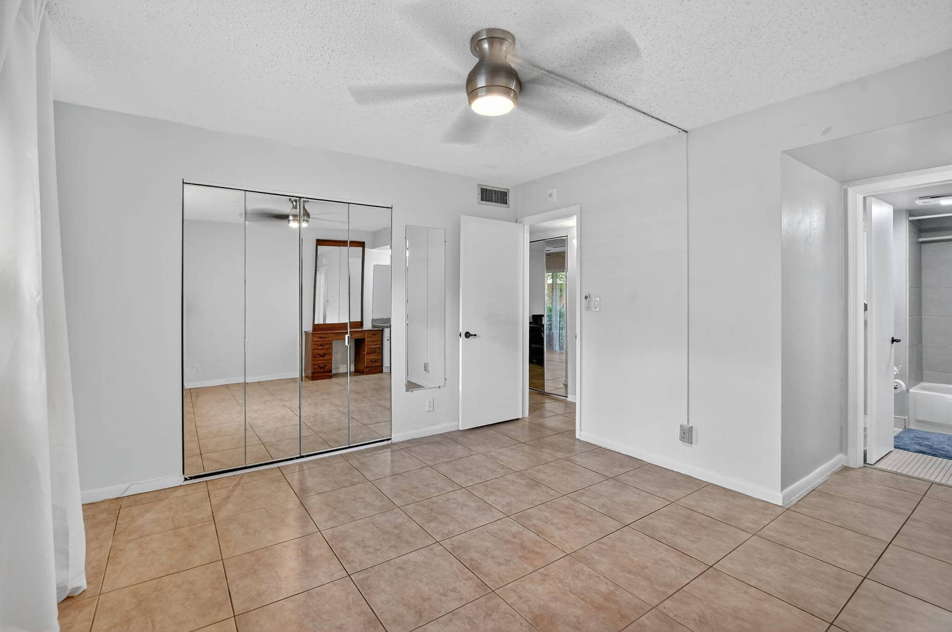 555 SE 8th Street, #154, Deerfield Beach, FL 33441 14-web-or-mls-014_DSC_1496