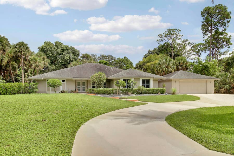 Property photo for 8552 Thousand Pines Circle, West Palm Beach, FL