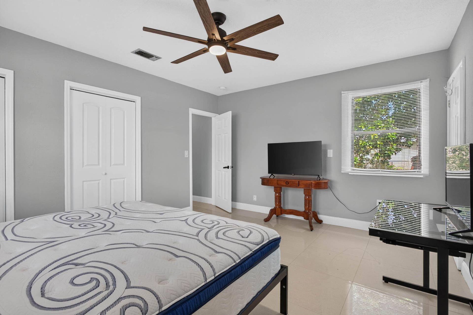 28-web-or-mls-7571-28