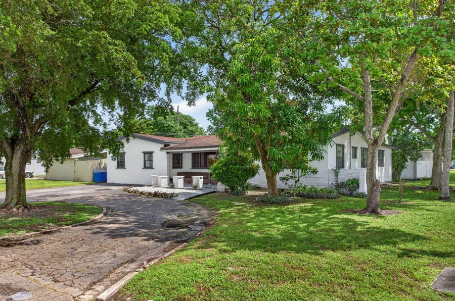 Property photo for 7571 LASALLE Boulevard, Miramar, FL