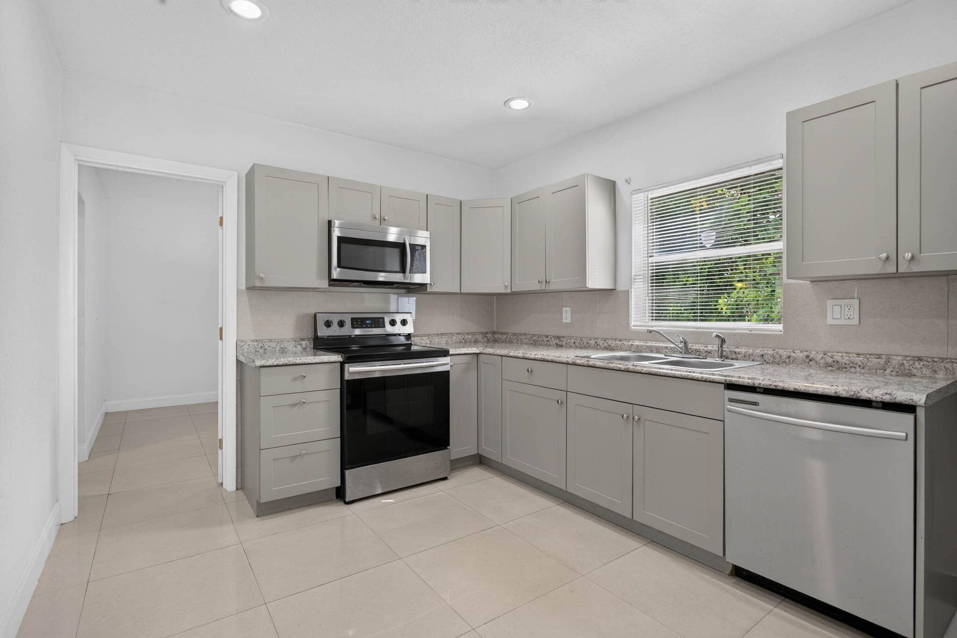 17-web-or-mls-7571-17