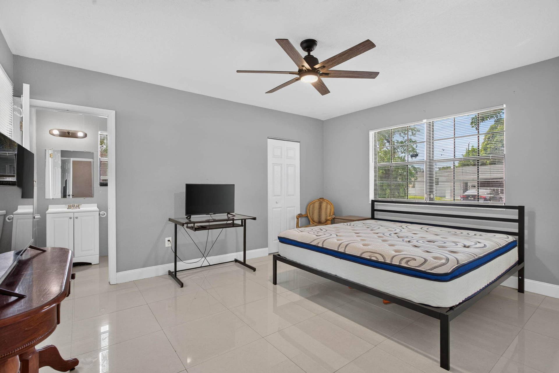 26-web-or-mls-7571-26