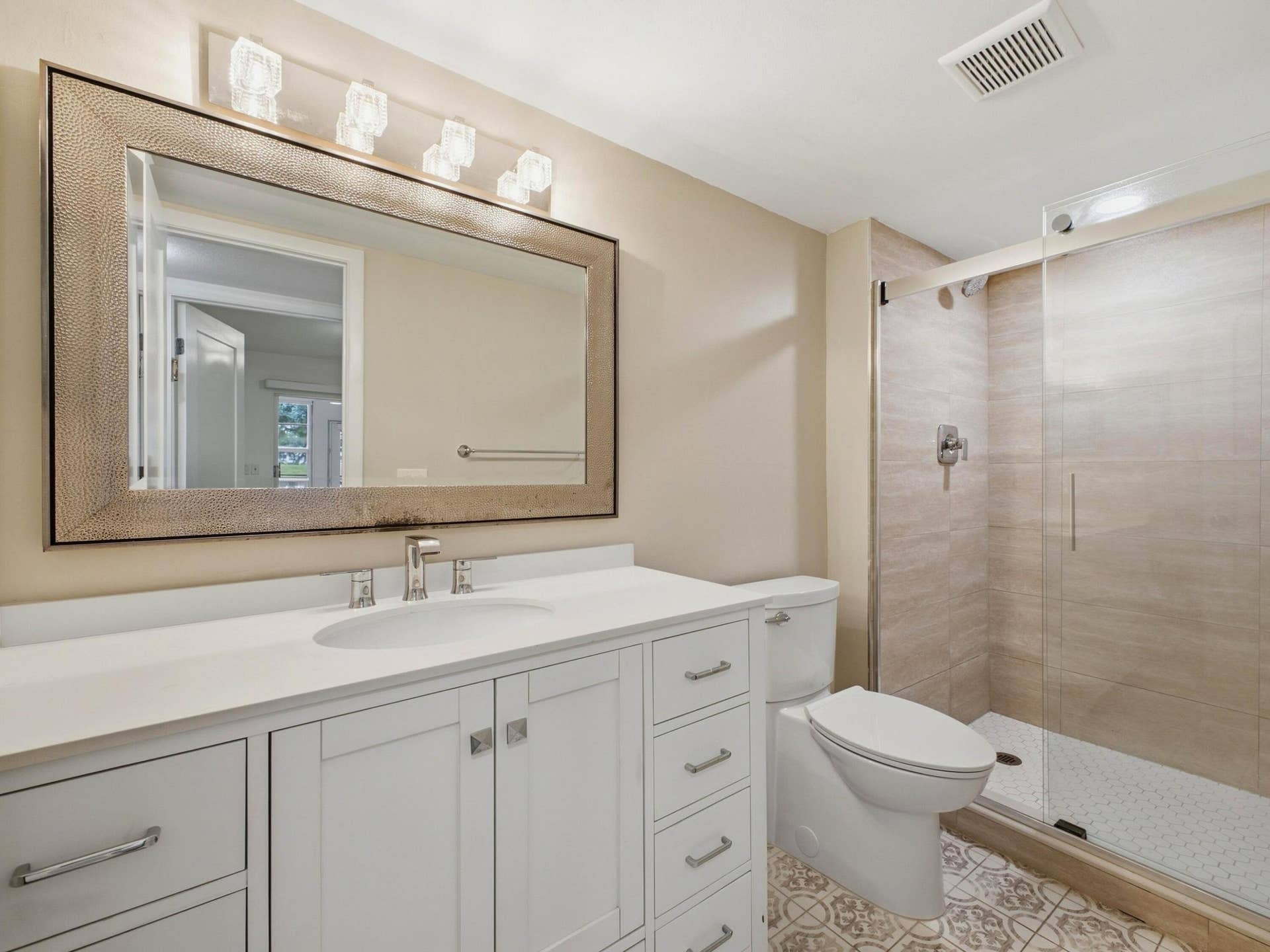 1025 VENTNOR H E, #1025, Deerfield Beach, FL 33442 Guest Bathroom