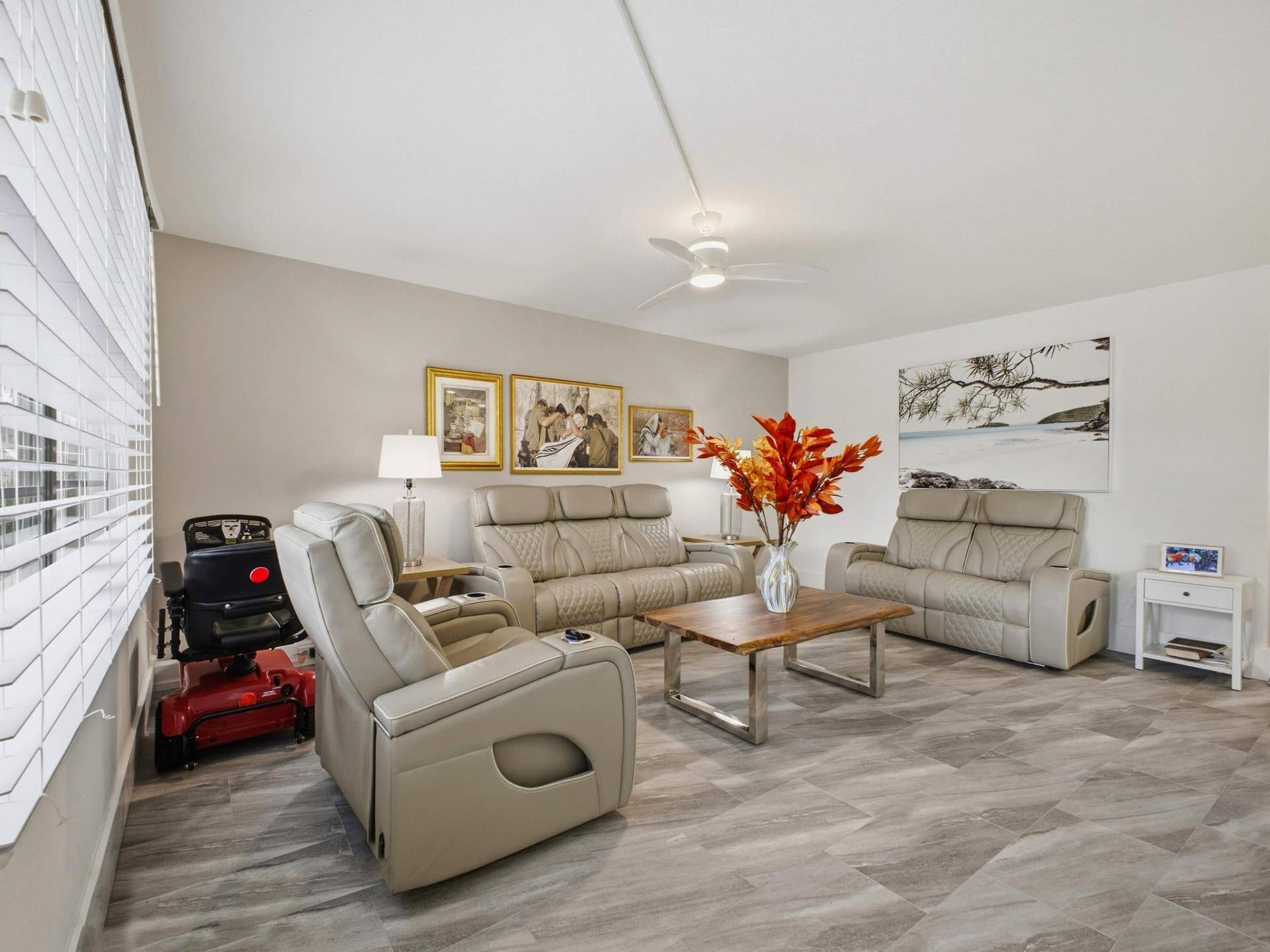 1025 VENTNOR H E, #1025, Deerfield Beach, FL 33442 Living 2