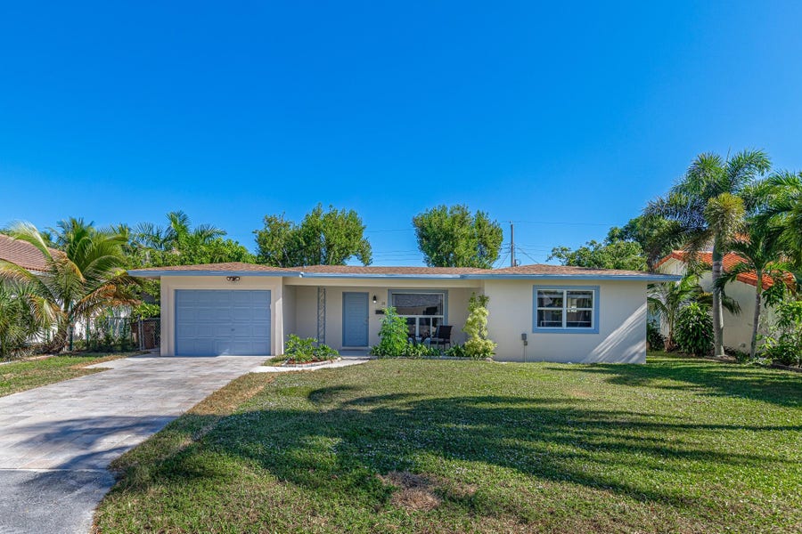 Property photo for 28 SE 8TH Avenue, Deerfield Beach, FL